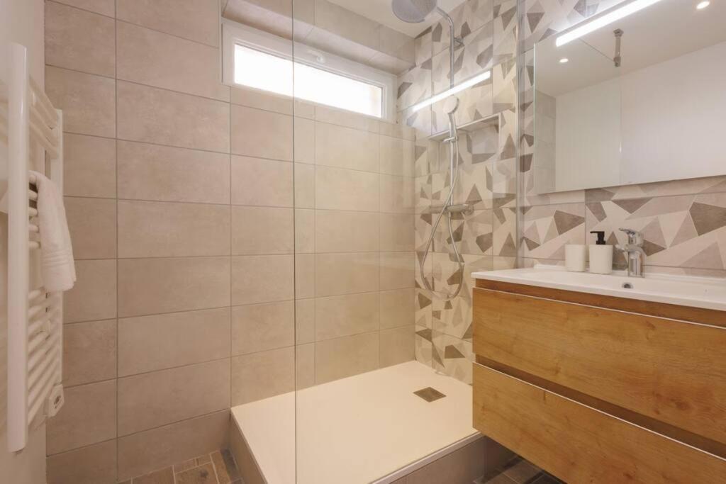 Appartamento L'Aindus De Brou- Parking Prive- Rdc Bourg-en-Bresse Esterno foto